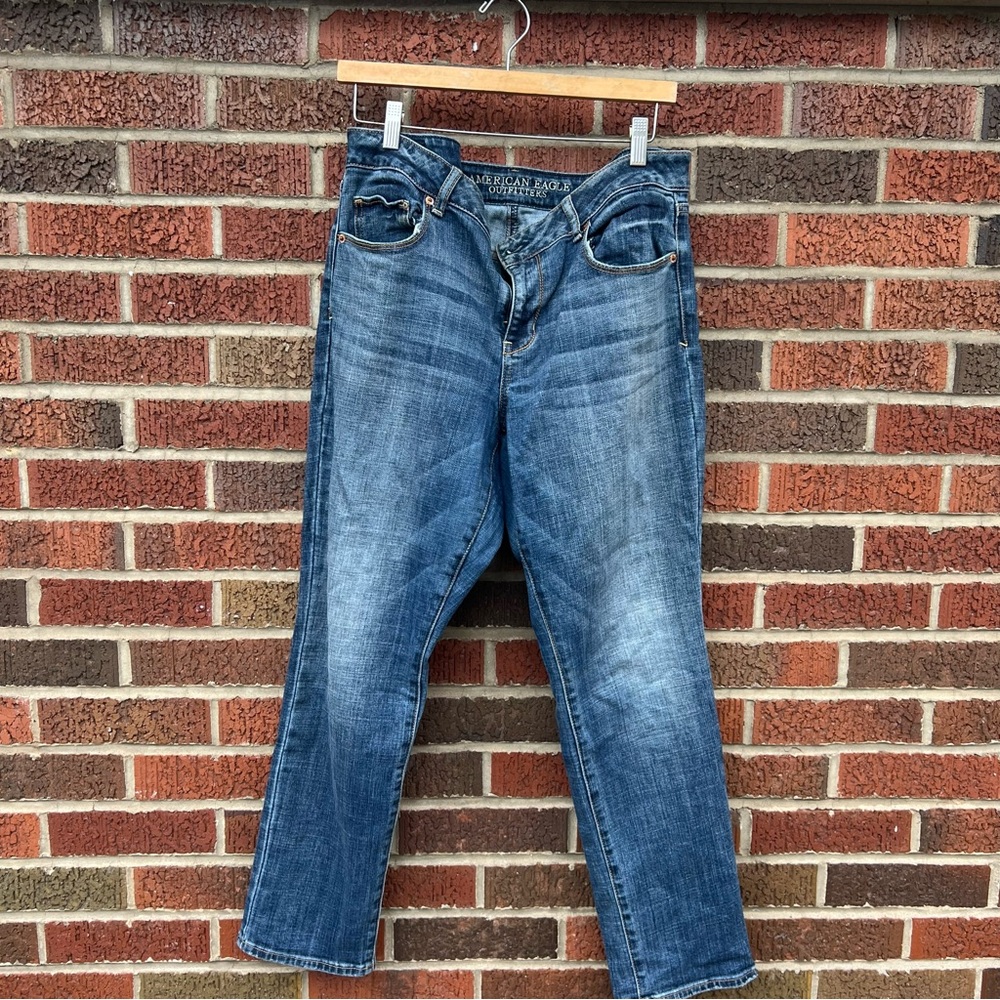 American Eagle Outfitters Medium Washed Blue Skinny Stretch Mid Rise Jeans